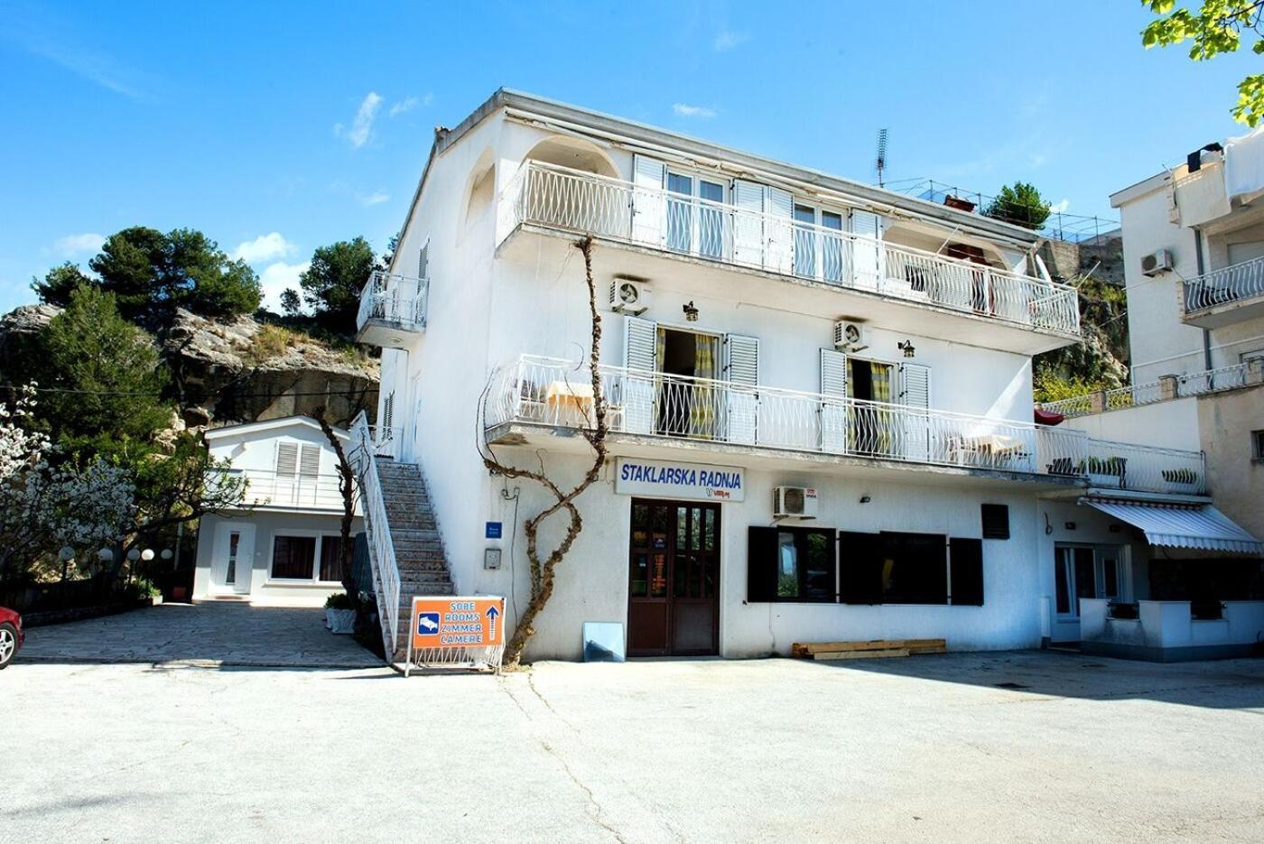 Apartments And Rooms Robi Podstrana Exterior foto