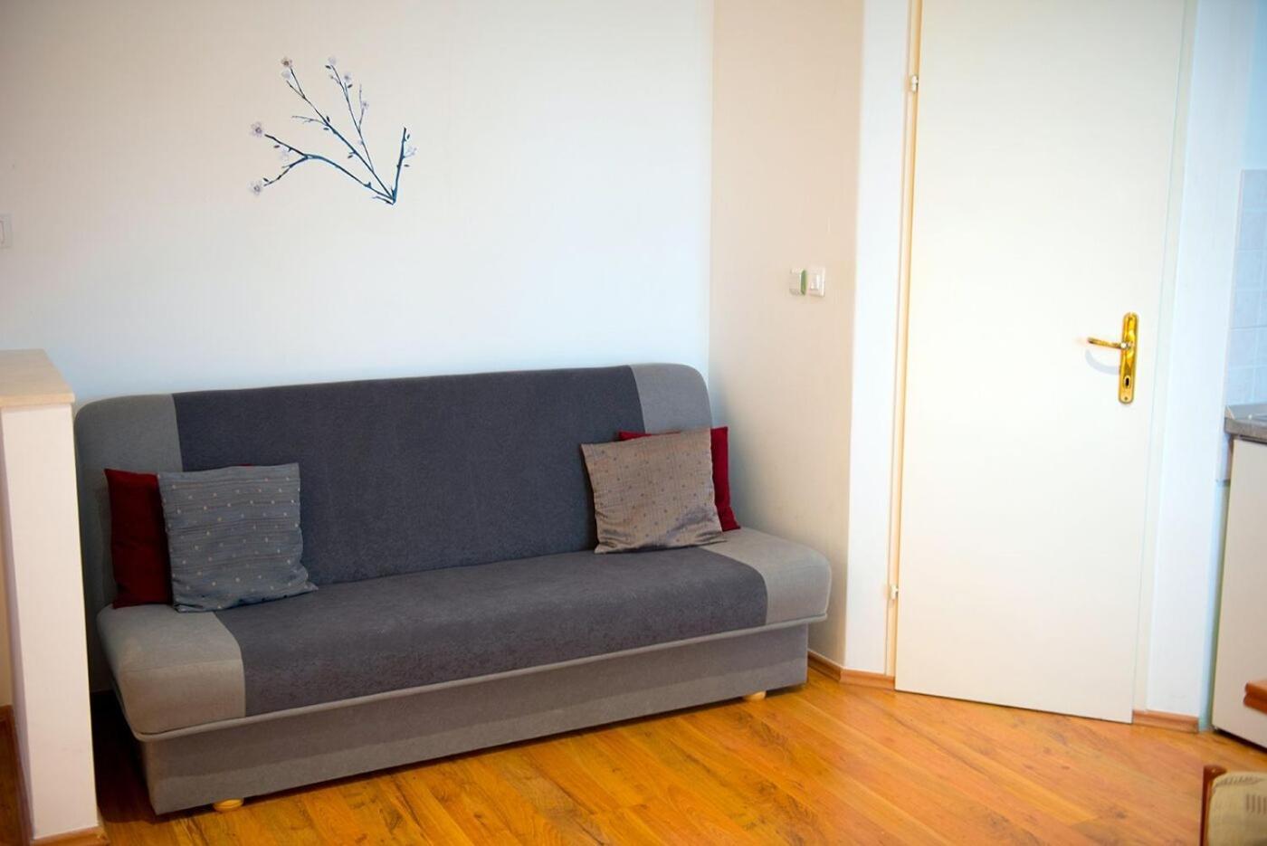 Apartments And Rooms Robi Podstrana Exterior foto